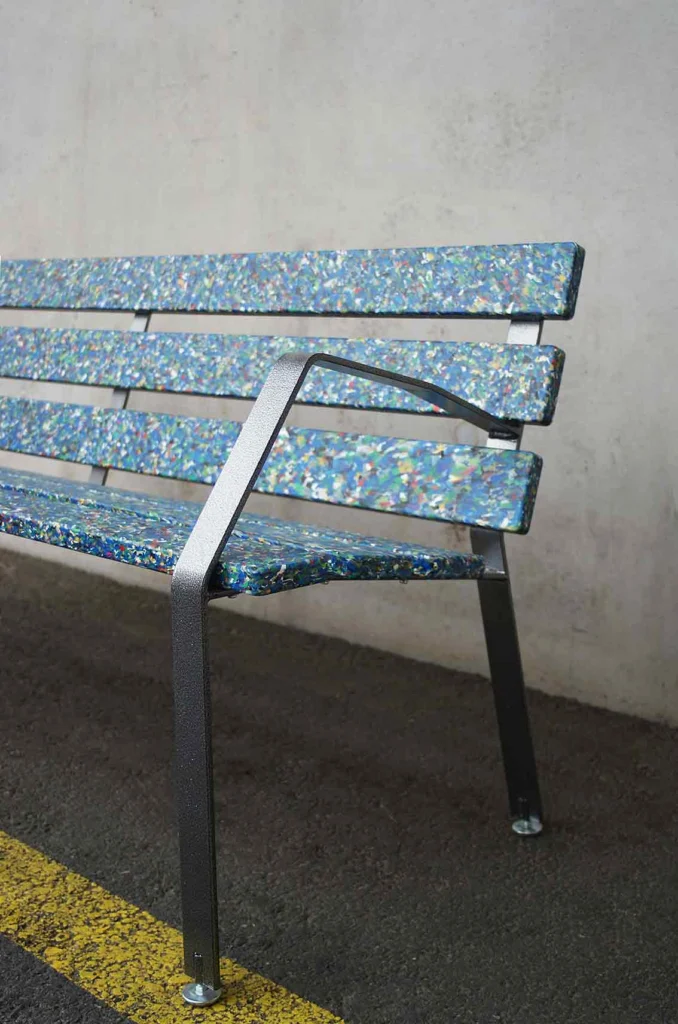 Recycling-Metallbank, Fuss